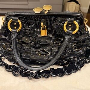 Marc Jacob’s black and gold purse excellent condition
